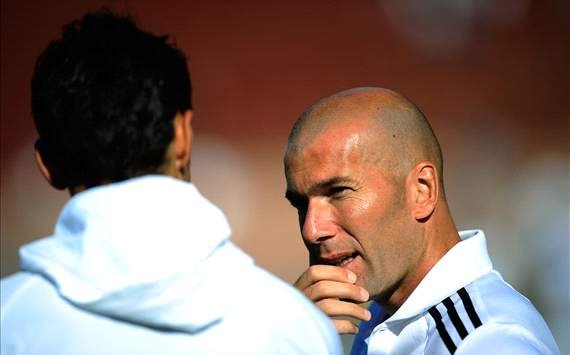 Zidane plays down Varane's omission from France's Euro 2012 list