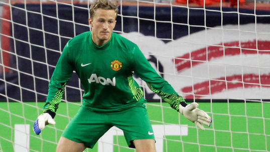 Lindegaard sweats over Euro place