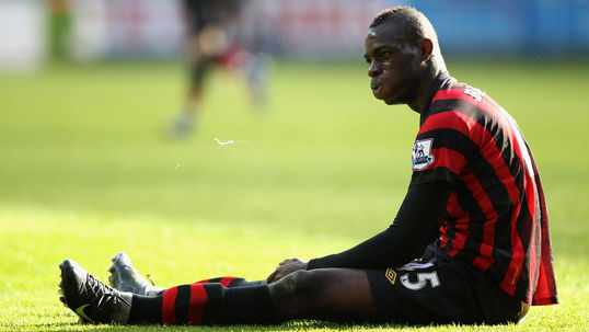 Balotelli promises to behave at Euros