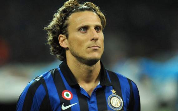 Atletico Mineiro make formal approach for Forlan