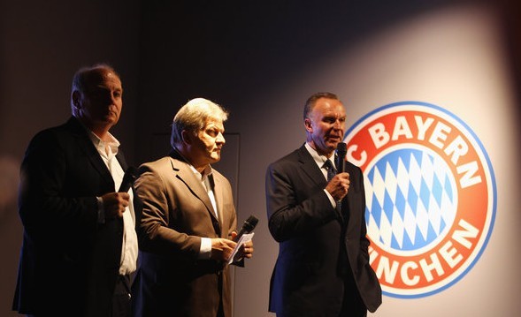 Bayern München opened the exhibition hall to public