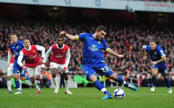 Leeds United legend Gray says Snodgrass deserves to play Premier League football