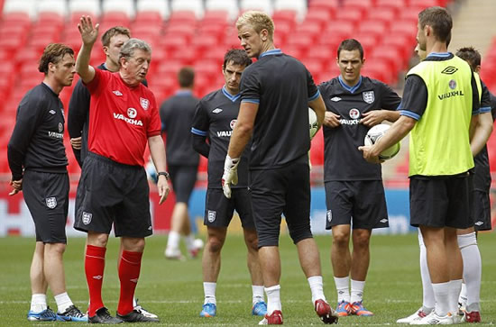 Gerrard backs Henderson to fulfill potential at Euros and fill void left by Lampard and Barry