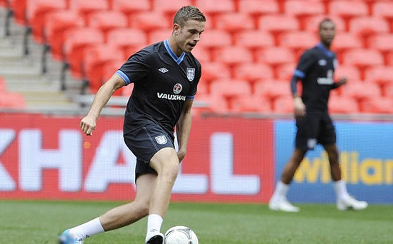 Gerrard backs Henderson to fulfill potential at Euros and fill void left by Lampard and Barry