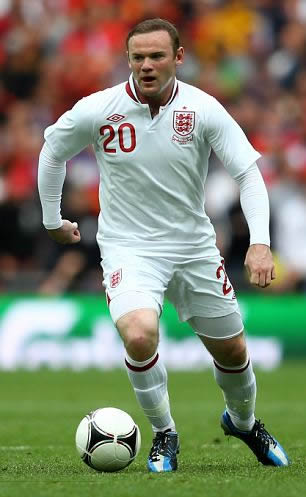 Rooney confident England team-mates can keep those home fires burning