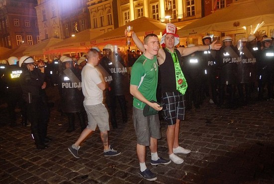 Polish police make 14 arrests after violent clashes between Ireland and Poland fans