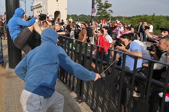 Warsaw turns into a war zone with more than 100 arrested before Poland v Russia