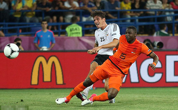 Holland 1 Germany 2: Classy Gomez makes Dutch sweat on Euro future