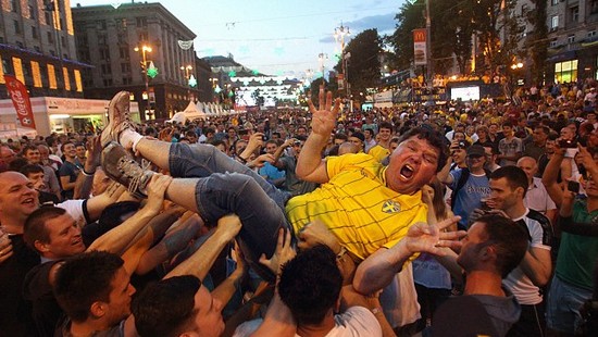 England and Sweden fans kept apart after drunken chanting in Kiev fan zone