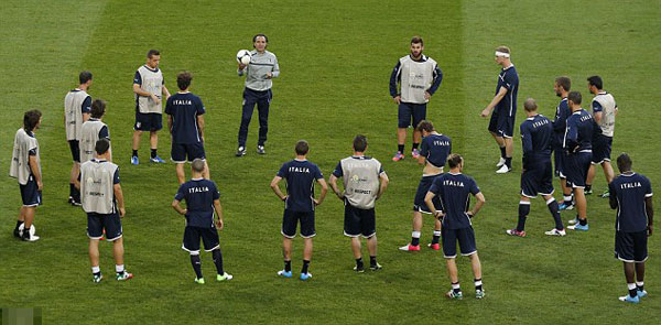 Prandelli calls for calm amid fears of Spain and Croatia carve-up