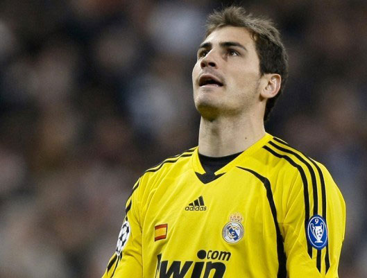 Casillas blames nerves as Spain struggle to overcome Croatia