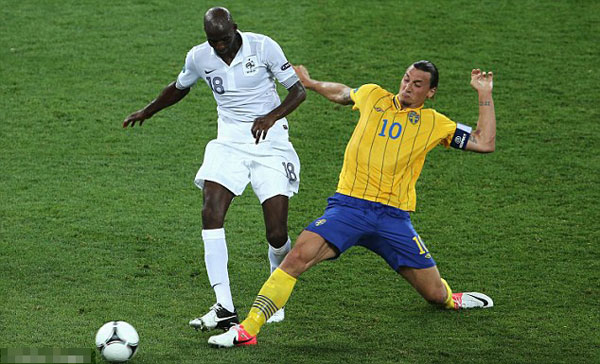 Sweden 2 France 0: Ibra-cadabra! Zlatan magic condemns Les Bleus to Spain clash
