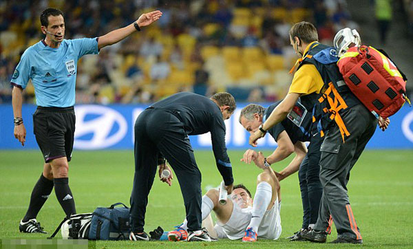 Sweden 2 France 0: Ibra-cadabra! Zlatan magic condemns Les Bleus to Spain clash