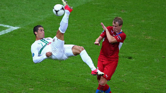 Ronaldo fires Portugal into Euro semis