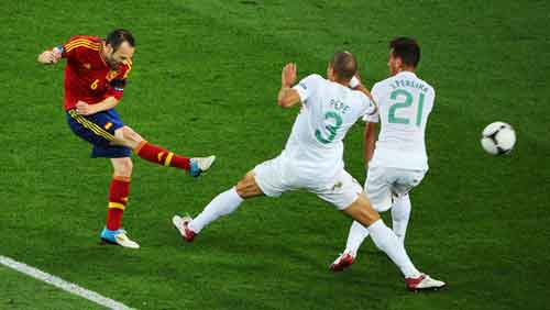 Portugal pay the penalty as Spain win