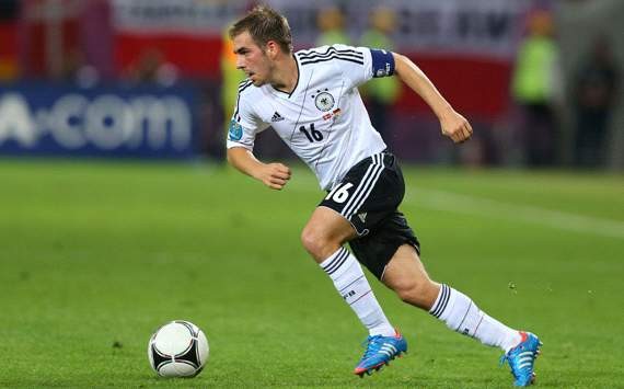 Lahm rues 'dumb' Germany mistakes in defeat to Italy