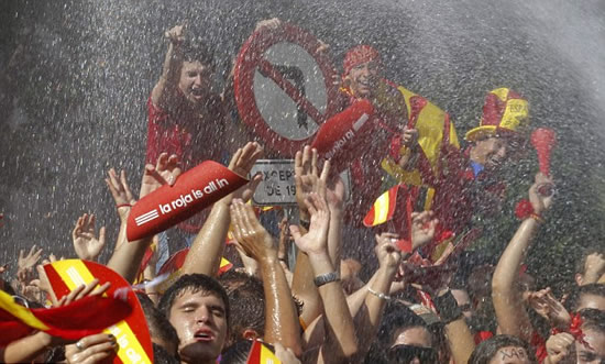 Welcome home! History boys Spain greeted by jubilant fans in Madrid after Euro glory