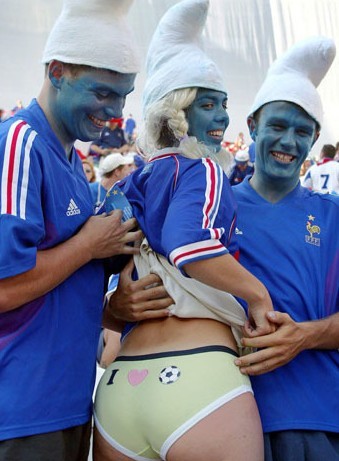 The sexy female fans in Euro 2012
