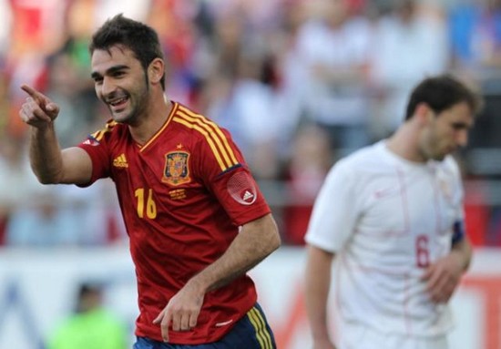 Spurs ready to splash out £15m on Arsenal strike target