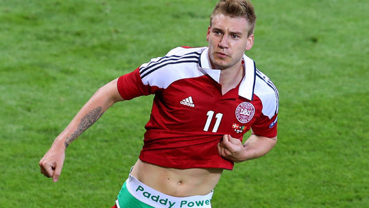 Milan consider Bendtner move