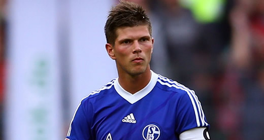 Schalke hope striker Klaas-Jan Huntelaar signs a new contract