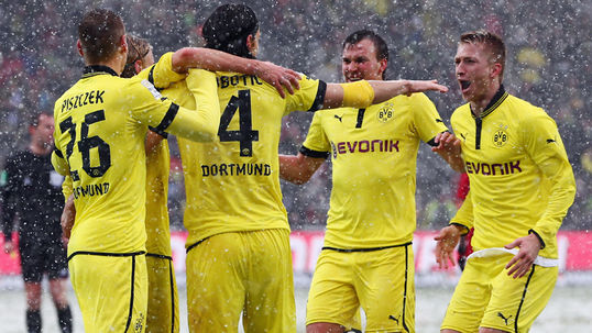 Champions Dortmund see off Freiburg