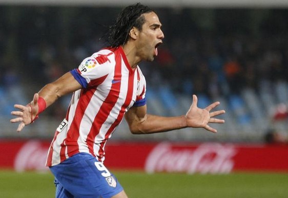 Atletico plan new deal for Falcao to thwart Chelsea
