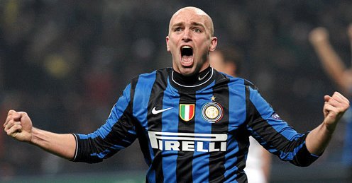 Cambiasso wants end to Sneijder contract dispute with Inter