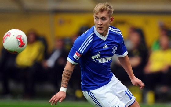 Tottenham set to seal pre-contract move for Schalke star Lewis Holtby