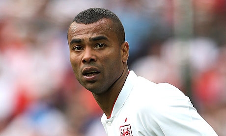 Roy Hodgson wants Wembley to hail England's 100-cap Ashley Cole