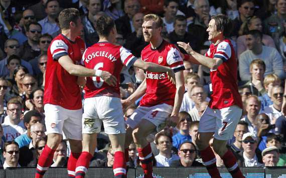 Fulham 0-1 Arsenal: Mertesacker moves Gunners up to third