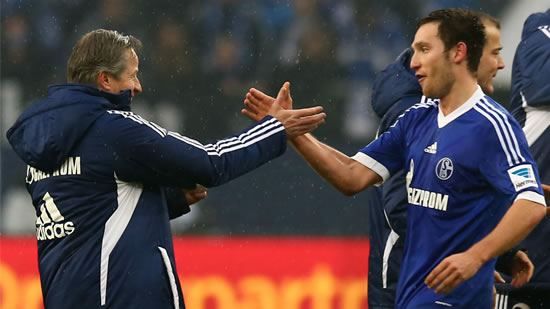 Schalke look to seal top four place