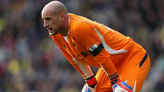 Reina refutes latest round of Barca links