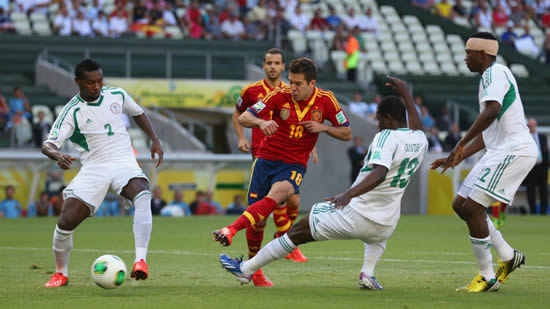 Perfect Spain set up Italy semi-final clash