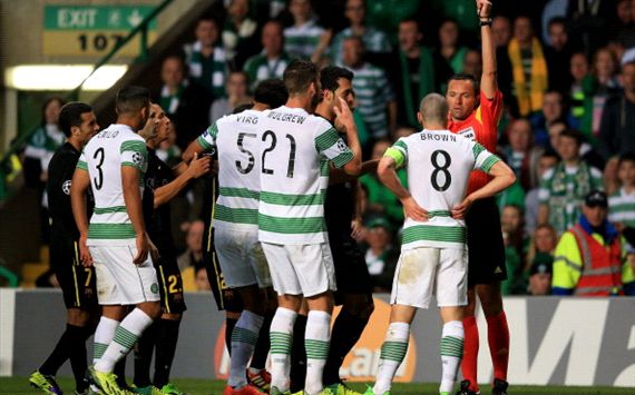 Celtic 0-1 Barcelona: Fabregas fires to down 10-man hosts