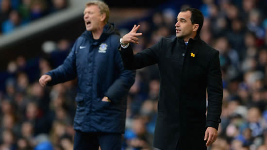 Moyes: Martinez doing a good job at Everton