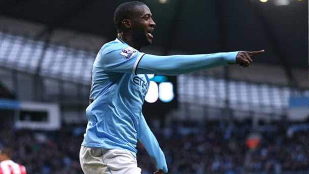 Manchester City 1-0 Stoke City: Toure strikes to save title hopefuls