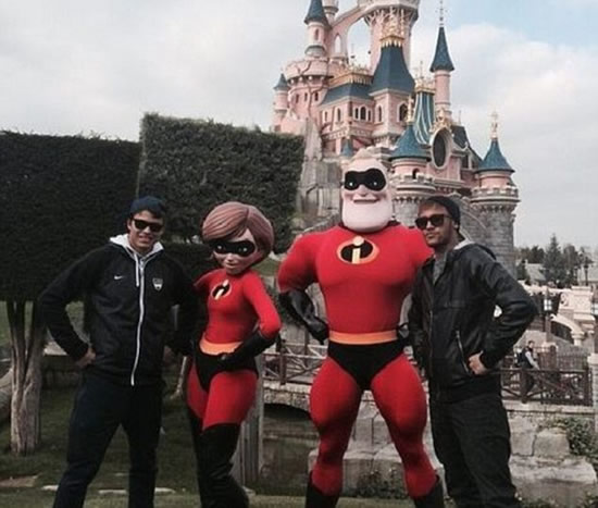 Flour power... is this Neymar's secret weapon ahead of Barcelona's crucial El Clasico showdown with Real Madrid?