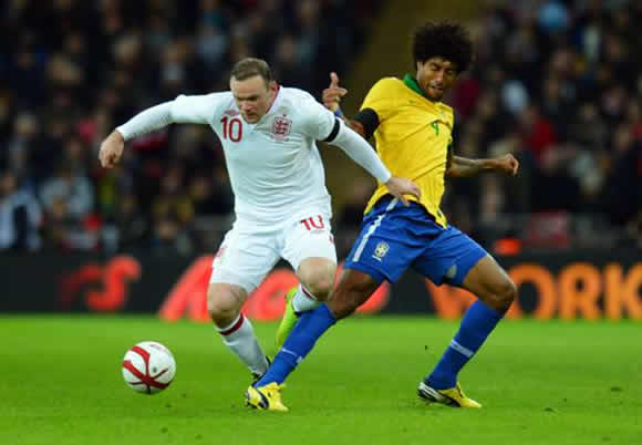 Dante wary of 'world-class' Rooney