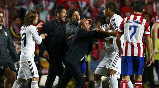 Simeone squares up to Varane