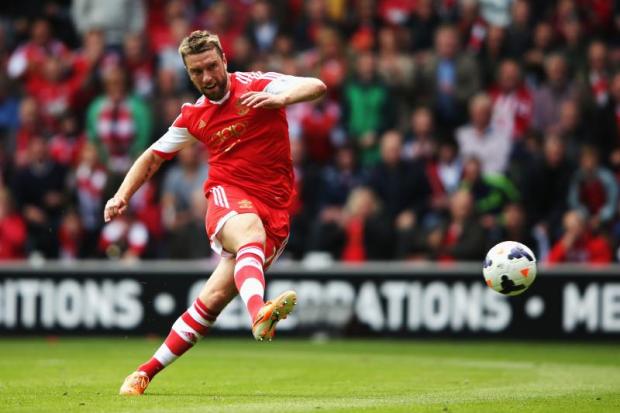 Liverpool close in on Lambert deal
