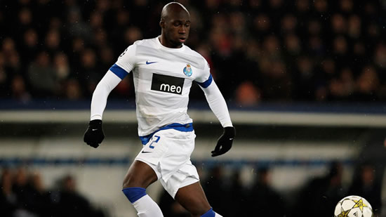 Man City in talks over Mangala