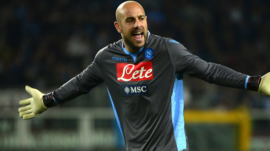 Bayern Munich sign goalkeeper Pepe Reina from Liverpool