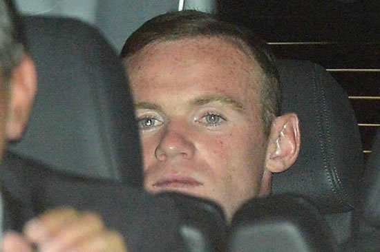 Rory McIlroy offers Rooney some winning advice after his disastrous start to the season