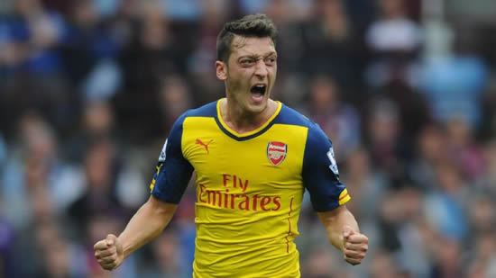 Arsene Wenger says he never considered giving Mesut Ozil a rest