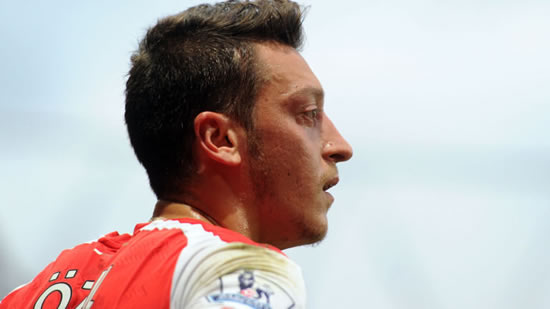 Arsene Wenger says Arsenal will decide on Mesut Ozil's recovery timetable