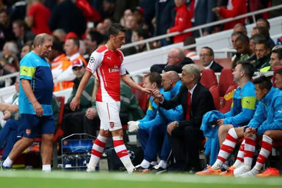 Ozil only told me he heard 'crack in his knee' after scan, claims Wenger