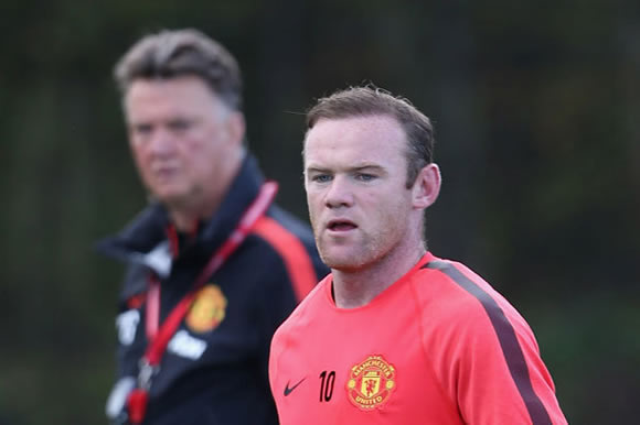 Wayne Rooney doubt for Manchester derby after limping out of training