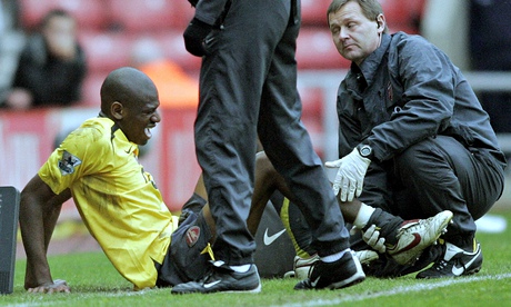 Abou Diaby could get new Arsenal contract, says Arsene Wenger