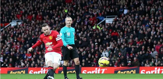 “Nobody took responsibility” – Mark Lawrenson criticises Liverpool’s defence for Wayne Rooney’s goal